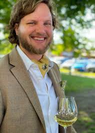 The league of extra-oenophile gentlemen