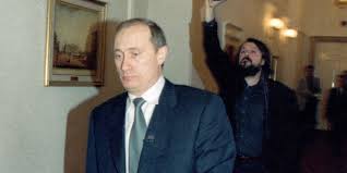En 2014, vladimir poutine divorçait de lioudmila poutine après 31 ans de mariage. Poutine L Irresistible Ascension Le President Russe Et Le Realisateur