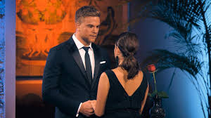 The most dramatic finale of the bachelor has arrived and we finally know what went down in that unedited scene that has been teased by host chris spoiler alert. Der Bachelor Sebastian Preuss Trifft Uberraschende Entscheidung Stern De
