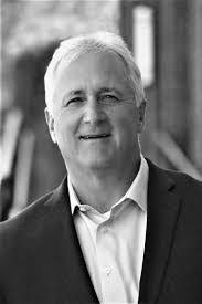 Doug Bloom's Instagram, Twitter & Facebook