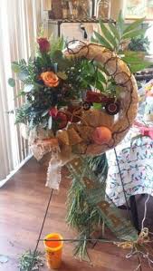Pin By Trina Spindle On Smpathy Flower Pieces Flower Arrangements Flowers Grapevine Wreath