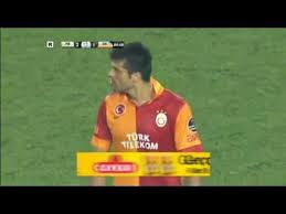 Önceki gün torku konyaspor maçında oynadığı futbolla ağır bir şekilde eleştirilen salih uçan'a galatasaraylı arkadaşından destek geldi. Fenerbahce Galatasaray 12 05 2013 Salih Ucan Vs Gokhan Zan Youtube