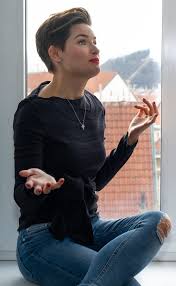 Martina viktorie kopecká (* 4. Fararka Martina Viktorie Kopecka V Krematoriich Jsem Musela Presvedcovat Pracovniky Ze Jsem Opravdu Knezem What News