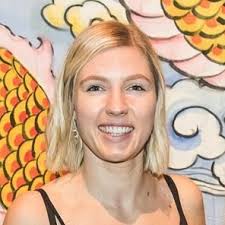 Esther Lang (@esthermlang)