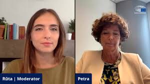 Petra de sutter (født 10. European Parliament Live Interview With Mep Petra De Sutter Facebook