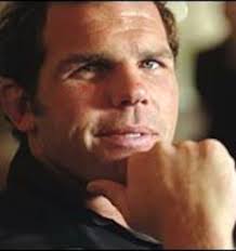 Former team-mates support Oliver's claims about Mains