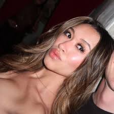 Sarah Hamrick (@sarahahamrick)