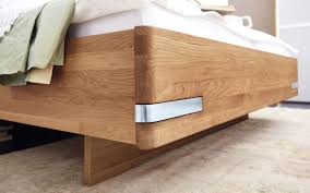 Das massive kiefernholz fügt sich hervorragend in moderne wohnkonzepte ein. Schlafzimmer Savona In Eiche Massiv Weiss Online Bei Hardeck Kaufen