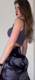 Mira.004 makes me cum so much to her fat ass : rJizzedToThiss