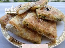 Baklavalik Yufkadan Tepsi Boregi Yemek Tarifleri Yemek Yiyecek Ve Icecek