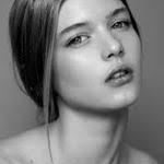 Ofelia Mueller's Instagram, Twitter & Facebook