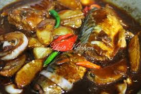 Bila sedikit garing dan naik bau, masukkan ikan sardin dalam tin. Masak Kicap Sardin Menu Bersahur Azie Kitchen