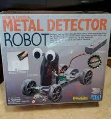 Learn about mechanics and assemble a working device that sends alarms at hunt for buried treasure on the beach or your back yard by driving the robot back and forth with the remote control. Kidz Labs Remote Control Metal Detector Robot Kit New Sealed 4m Ebay