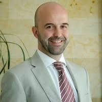 90+ perfiles de «Alejandre»