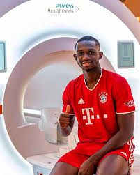 The central defender has been under contract with fc bayern munich since july 2020 and is a french. 433 On Twitter Official Tanguy Nianzou Kouassi Fcbayern