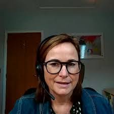 Danielle Banfield's Instagram, Twitter & Facebook