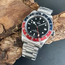 39mm in diameter would reviewer personally wear it. Tudor Black Bay Gmt Pre Owned Purchase Sale Of Luxury Watches