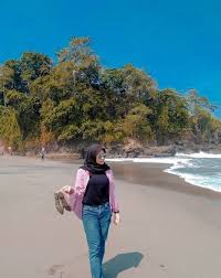 Tiket biaya masuk itu tarifnya sebagai berikut. Pantai Pelabuhan Ratu Sukabumi Rute Dan Harga Tiket Masuk Terbaru Pantai