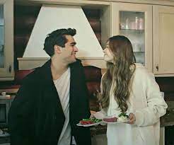 Афра Сарачоглу🤍Мерт Рамазан Демир в Рибарче/Златно момче и в живота.  Проекти и колеги - Тема 53 | Романтични сериали, теленовели | Страница 44 |  Мнения от BG-Mamma