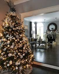 I Can Not Believe That Christmas Is Less Than 10 Days Away Until I Look At My Tree It S Definitely On Its Wa Drinking Water Stop Drinking Holiday Decor
