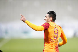 Bruno valdez, defensor y capitán del club mexicano américa, habló de su lesión y operación del ligamento cruzado anterior y ligamento colateral medial, además charló sobre la llegada del ofensivo sergio díaz a las 'águilas'. Lesion De Falcao Conozca El Parte Medico Del Jugador Del Galatasaray