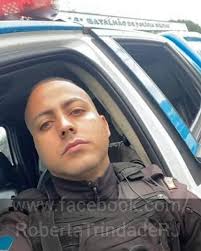 Hoje completam 11 anos da morte do soldado Douglas Leonardo Alencar. Lotado  no 12°BPM (Niterói), ele foi assassinado aos 30 anos de idade, durante uma  tentativa de assalto, no Fonseca, na Zona