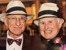 Who Knows One?” in Ladino: The Power of Oral Tradition at the Sephardic  Passover Seder