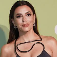 Eva Longoria: “Dos cosas que casi nunca uso en casa son el microondas y el  lavavajillas. Incluso si tengo que calentar algo, lo hago en la sartén”