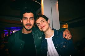 Toto Ferro Y Chino Darin Celebridades Chicos Lindos Fotos De Chicas