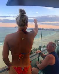 In 2009, she moved to eindhoven to train with jeanet mulder, after she had qualified for the 2010 european aquatics championships she changed coach to jacco. Facebook
