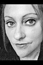 Keri Hurst's Instagram, Twitter & Facebook