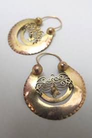 Mexican candy earrings, mexican earrings, cute earrings, quirky earrings, latina earrings, unique earrings, strange earrings. Vintage Gold Mexican Arracada Hoops With Simple Filigree Artistic Jewelry Romantic Jewellery Romantic Earrings
