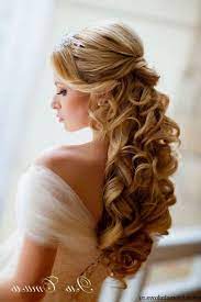 Wedding Hairstyles For Long Hair Half Up With Veil And Tiara Hair Styles Long Hair Styles Half Up Hair