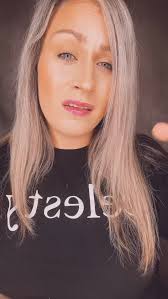 Thank you for your order ￼Melissa Munson Edwards! She scored 2 of her 4  products 🆓 with our BOGO makeup deal + 🆓 shipping! 🙌🏻 She grabbed  enough for a full face