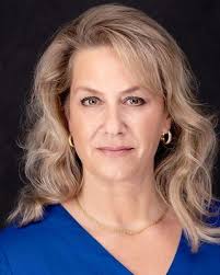 Rebecca Mulford's Instagram, Twitter & Facebook