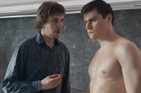 Vyshel Trejler Eroticheskoj Komedii S Palem I Lapenko Glubzhe Rossijskaya Gazeta