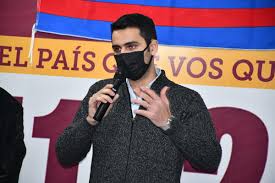 Gral. Guido Manini على X: "Hoy asistimos a dos eventos en los que  participaron el candidato suplente a la Intendencia por Cabildo Abierto,  José Luis Alonso, y los candidatos a Alcalde por