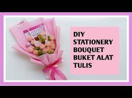 Anda adalah perusahaan, distributor, toko, dan supplier alat tulis kantor untuk wilayah di padang ayo segera daftarkan perusahaan anda disini. Cara Membuat Buket Alat Tulis Stationery Bouquet Youtube Alat Tulis Buket Alat