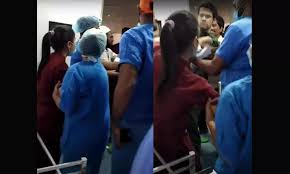 Viral Video: AIIMS Rishikesh doctor allegedly hits nurse after verbal spat,  suspended