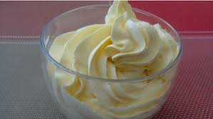 Une Creme Au Beurre Facile A Realiser Onctueuse Et Legere Malgre Le Beurre Qu Elle Contient Uti Creme Au Beurre Facile Recette Creme Patissiere Recette Creme