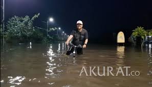 Check spelling or type a new query. Tergenang Banjir Kini Jalur Rel Porong Sudah Bisa Dilewati