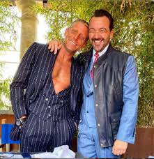 Fortunatamente (o forse il contrario) non assomiglia a nessuno dei due. Lapo Elkann Alessandro Martorana Lapo Elkann Alessandro