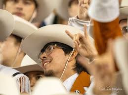 Tag your UT squad who makes every day legendary! 🙌 #LonghornLife #UTFamily”