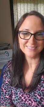 Catherine Bowden's Instagram, Twitter & Facebook