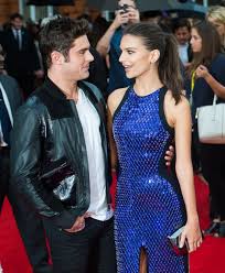 Don't forget to breathe while looking at these photos. Zac Efron And Emily Ratajkowski Look Incredibly Hot Standing Side By Side At Film Premiere Mirror Online