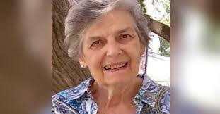 Jeanne Cramer's Instagram, Twitter & Facebook