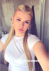 Amber Sparling's Instagram, Twitter & Facebook