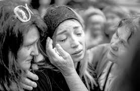 Contest to light holiday nights