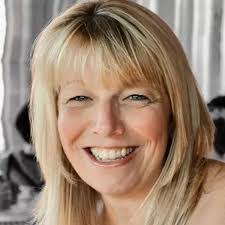 Sharon Goddard's Instagram, Twitter & Facebook