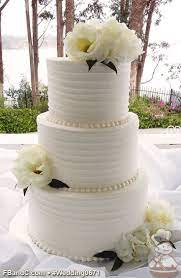 Design W 0671 Butter Cream Wedding Cake 10 8 6 Serves 75 Horizontal Te Cream Wedding Cakes Wedding Cake Designs Buttercream Buttercream Wedding Cake